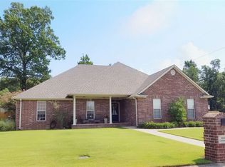3820 Charleston Dr, Jonesboro, AR 72404