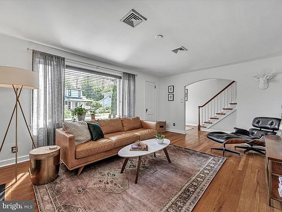 4th image of 306 N 17th St