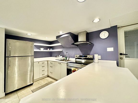3rd image of 1196 Avenue Rd #Basement