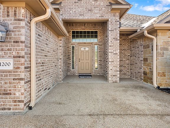 3rd image of 1200 Brunswick Ct