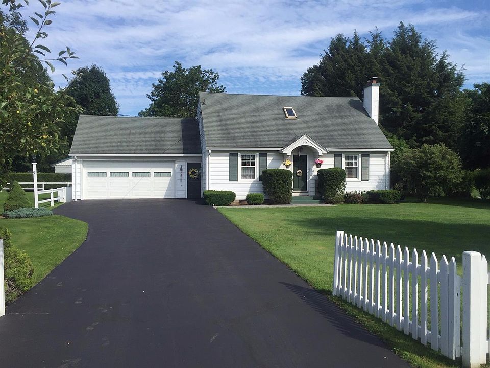1st image of 6 Fern Ave