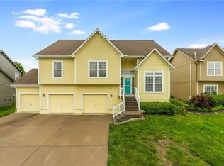 2420 SW Golden Eagle Rd, Lees Summit, MO 64082