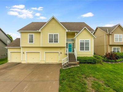 2420 SW Golden Eagle Rd, Lees Summit, MO, 64082