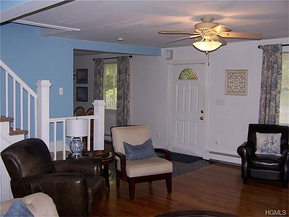 4th image of 40 Weyants Ln