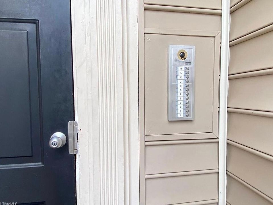 1st image of 6702 W Friendly Ave Unit 3G