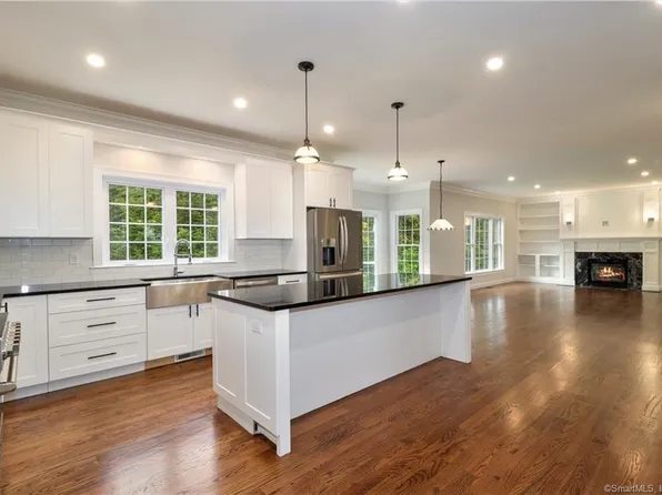 87 Old Hayrake Lane, New Milford, CT 06776