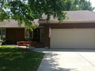 1328 S Sieger Dr, Springfield, MO 65804