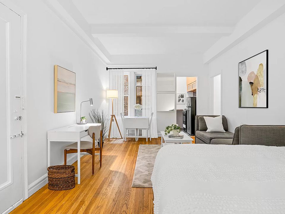 1st image of 155 Henry St APT 3C