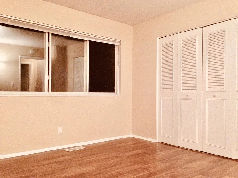 3677 Kenbrooke Ct — Photo 18