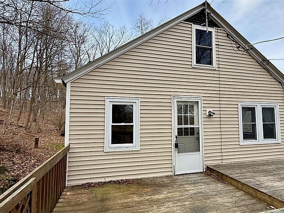 3rd image of 21 W Groton Rd