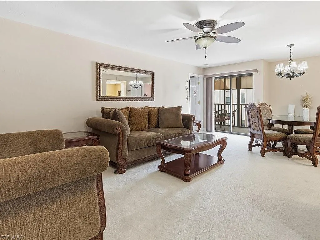 2 bed, 2.0 bath, 992 sqft, $1,400 — Photo 2