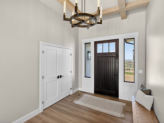 4th image of 2 Spring View Ln