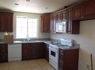 15359 Yew Ct, Fontana, CA 92335