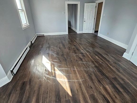 3rd image of 207 S 11th St Floor 3