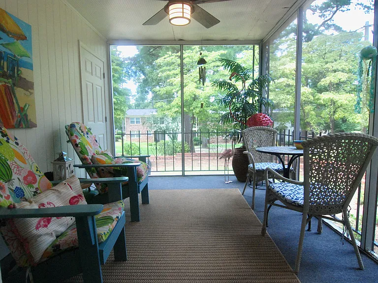 Morganton Arms Apartments — Photo 15