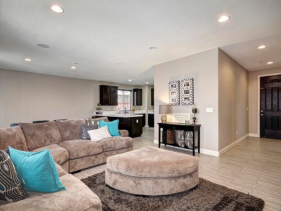 5th image of 1240 Tamarisk Dr
