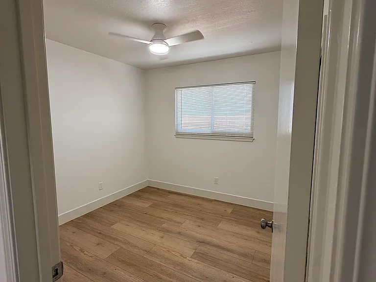 1401 Cardinal St — Photo 3