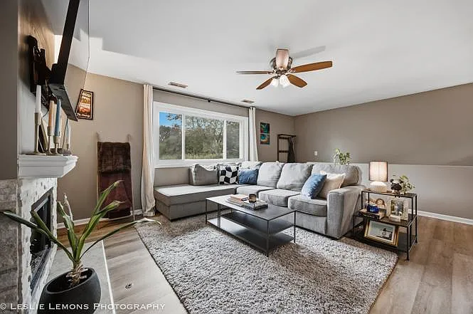 446 Valley Dr #201 — Photo 1