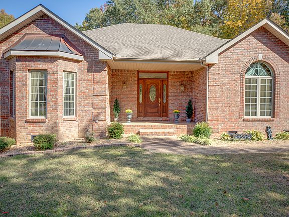 3rd image of 238 Longwood Ln
