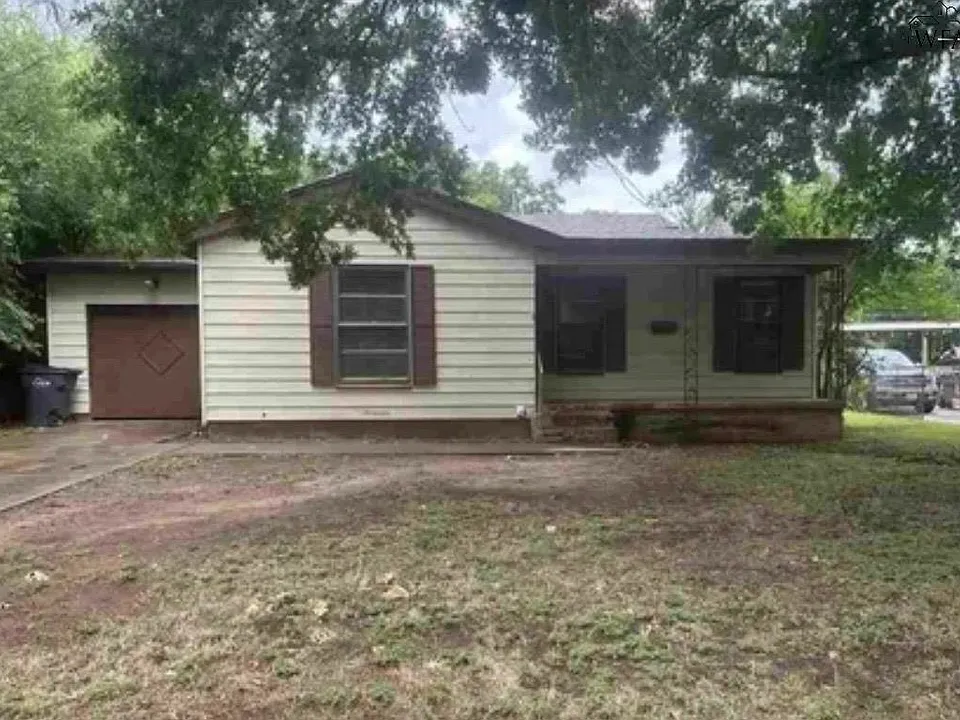 2612 Fairway Dr