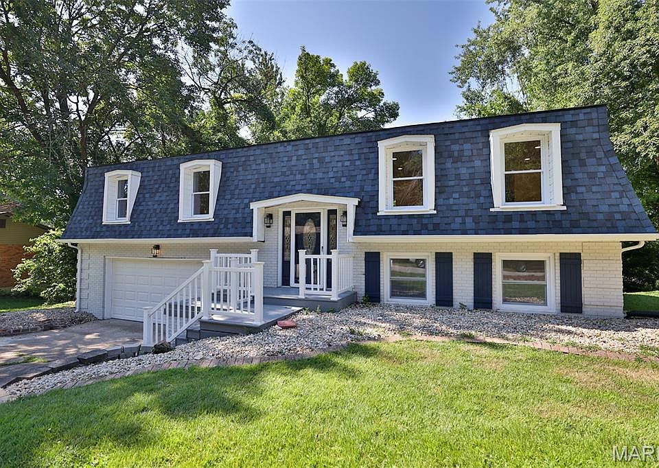 1st image of 18 Trailridge Ln
