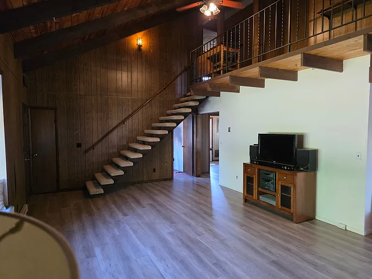 1120 Cedar St — Photo 12