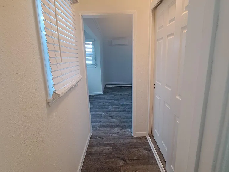 1309 N La Brea Ave #A — Photo 17