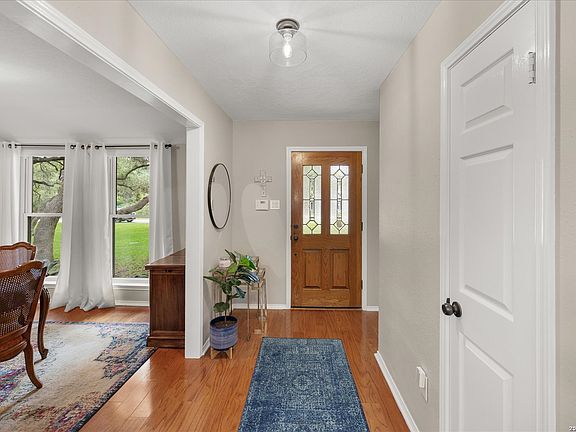 4th image of 421 SKYFOREST DR