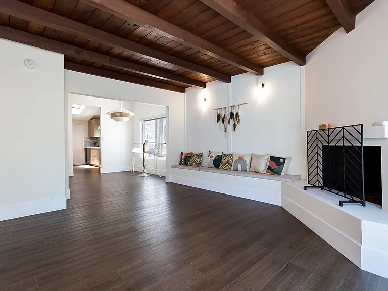 2021 Cardinal Dr — Photo 20