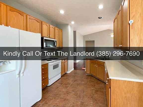 2nd image of 1109 Ben Hill Blvd