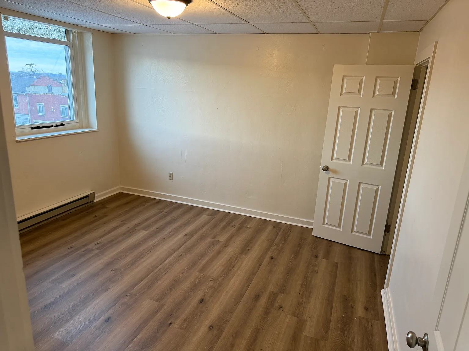 2 bed, 900 sqft, $850 — Photo 4