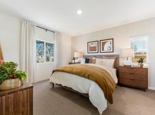 2585 Schumacher St, Redding, CA 96002