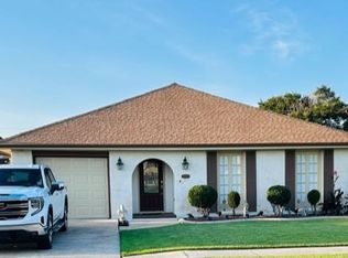 4957 Avron Blvd, Metairie, LA 70006