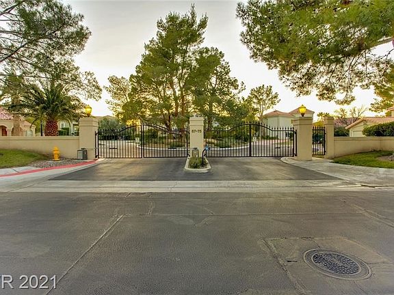 4th image of 69 Princeville Ln