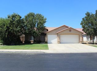 4706 Chinta Dr, Bakersfield, CA 93313