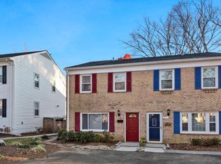 27 E Howell Ave, Alexandria, VA 22301