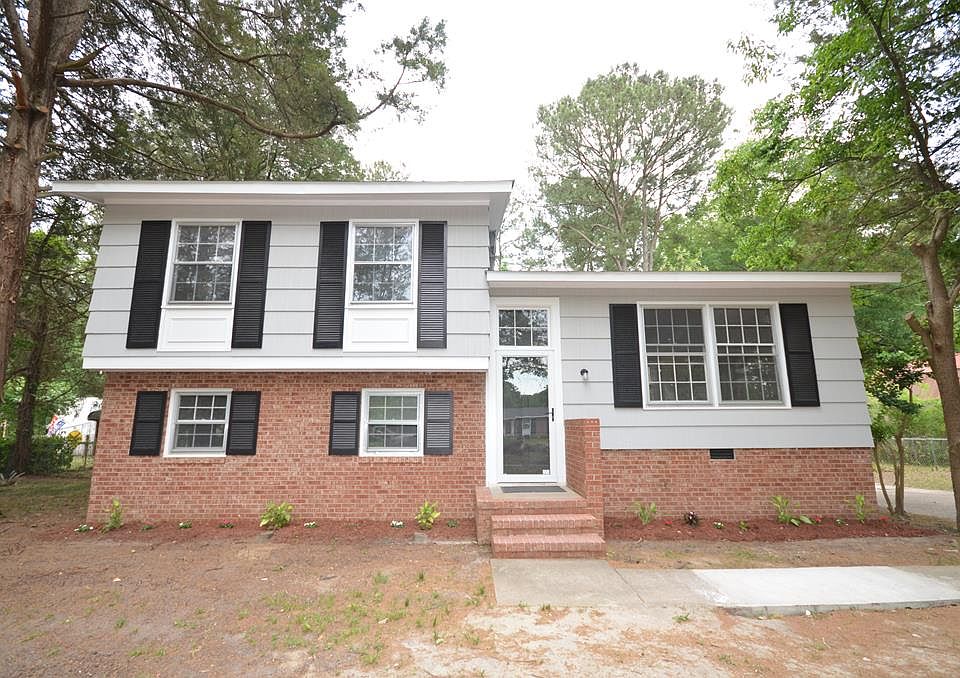 1st image of 206 Horseshoe Dr