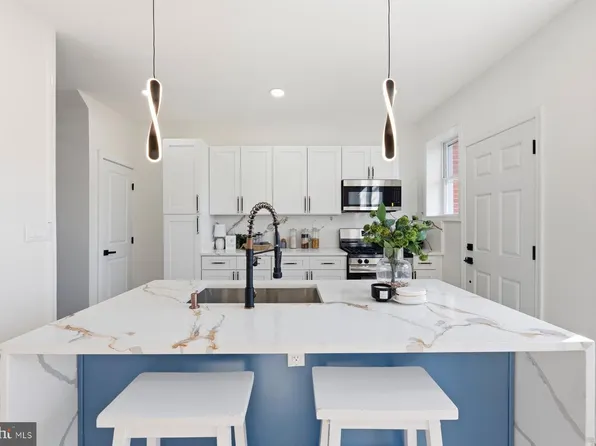 2503 Loyola Southway, Baltimore, MD 21215