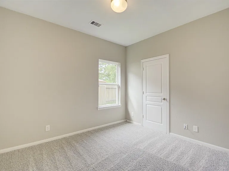 6026 Burnet Bend Ave — Photo 23
