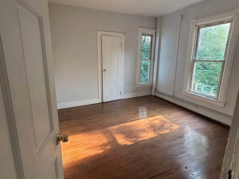 109 Main St — Photo 6
