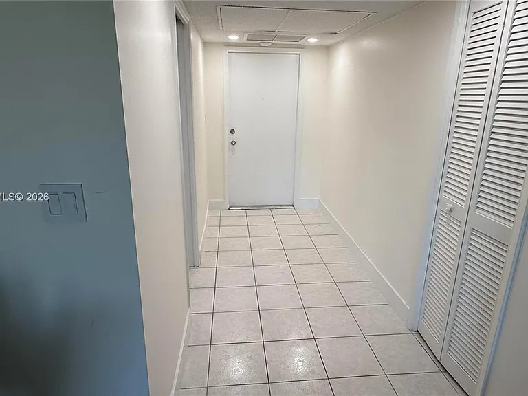 2901 S Palm Aire Dr #408 — Photo 30