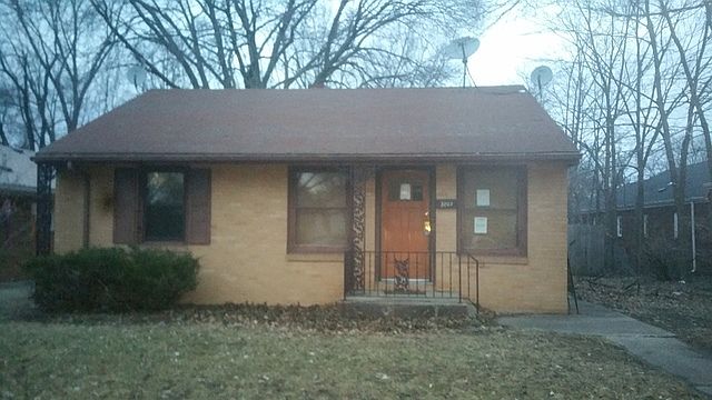 1st image of 3207 Blackstone Ave