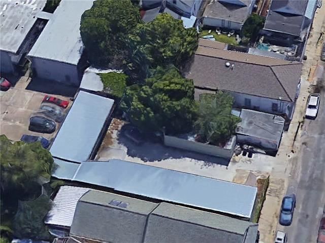1st image of 3149 Royal St