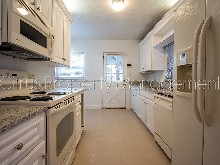 1840 Baylarian Blvd — Photo 11