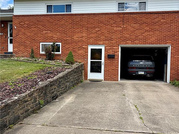 2nd image of 19 Belmeade Ter