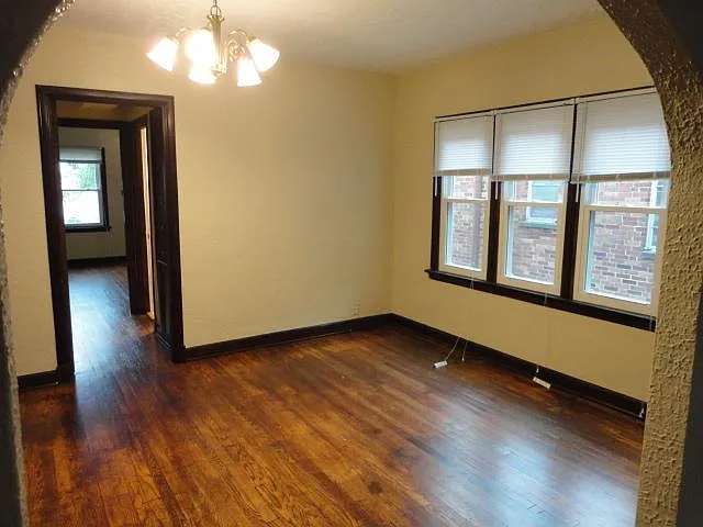 1528 Northwest Blvd #C — Photo 2