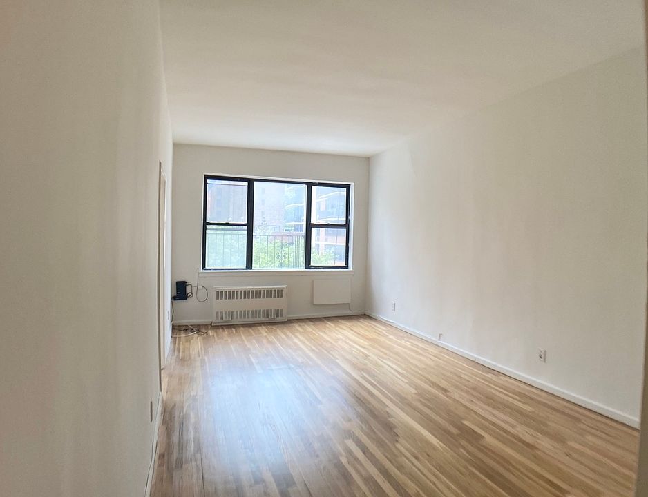 1st image of 301 E 49th St APT 7AB