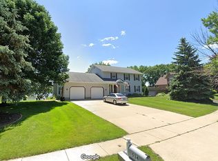 534 Riverview Dr, Marshall, WI 53559