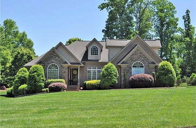 1st image of 6526 Robin Hollow Dr