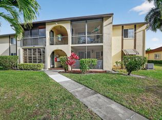 342 Pine Ridge Circle #D-1, Greenacres, FL 33463